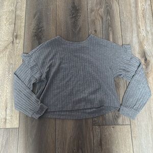 Old navy grey ruffle sleeve size L (10-12)